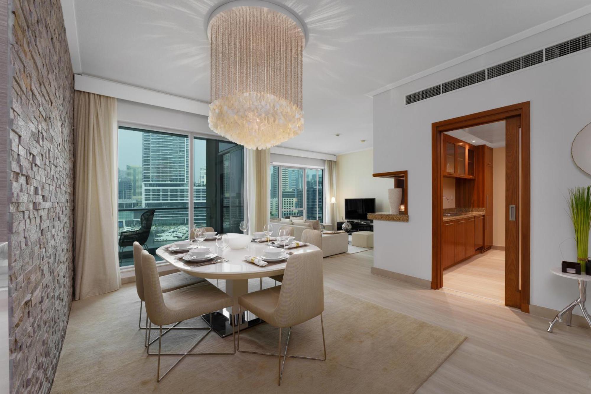 Apartment Maison Privee - Cosmopolitan With Scenic Marina Vws Dubai