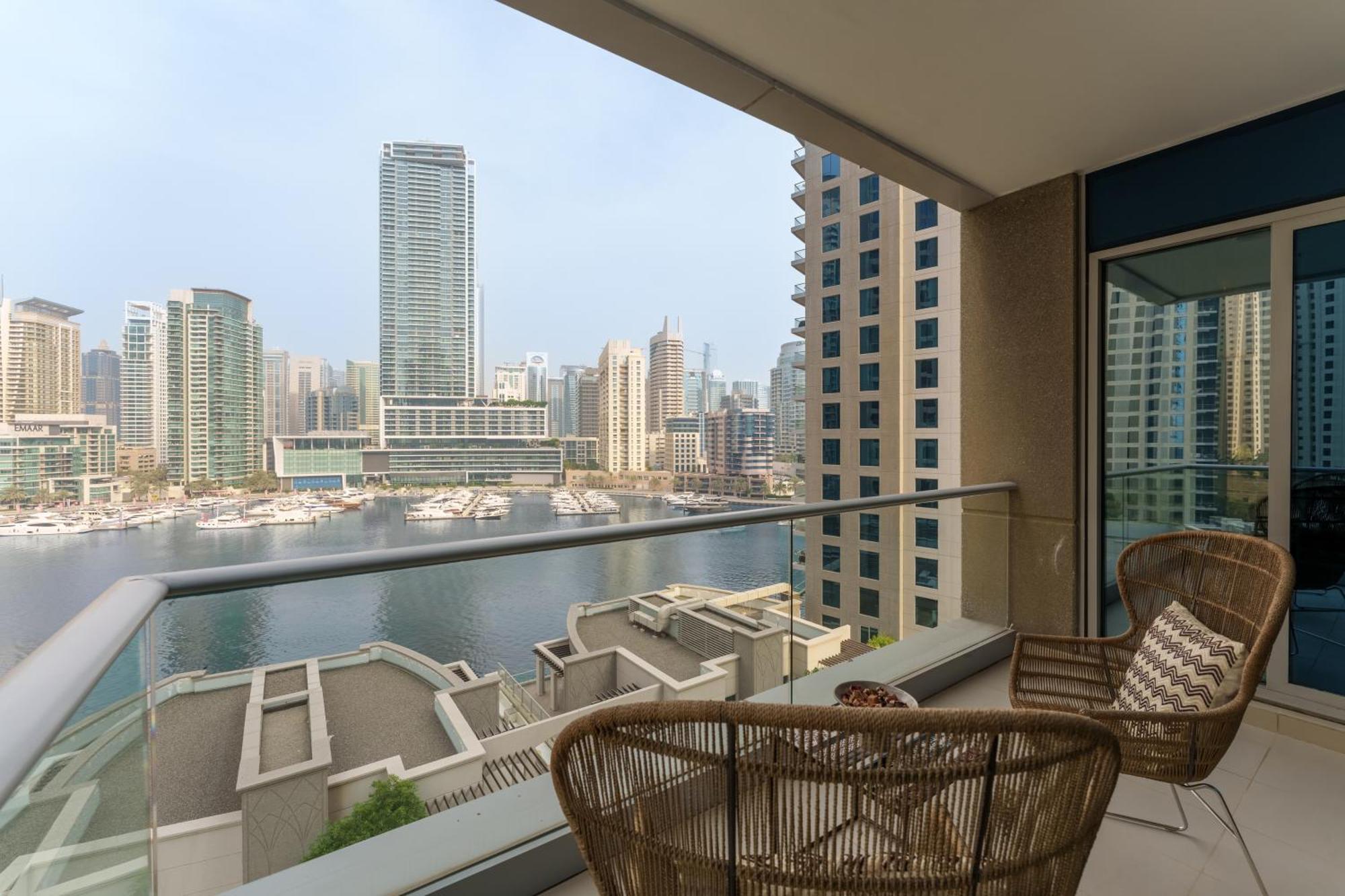 Apartment Maison Privee - Cosmopolitan With Scenic Marina Vws Dubai