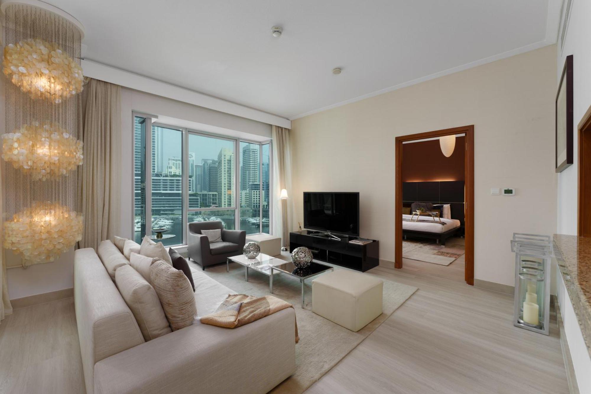 Maison Privee - Cosmopolitan With Scenic Marina Vws