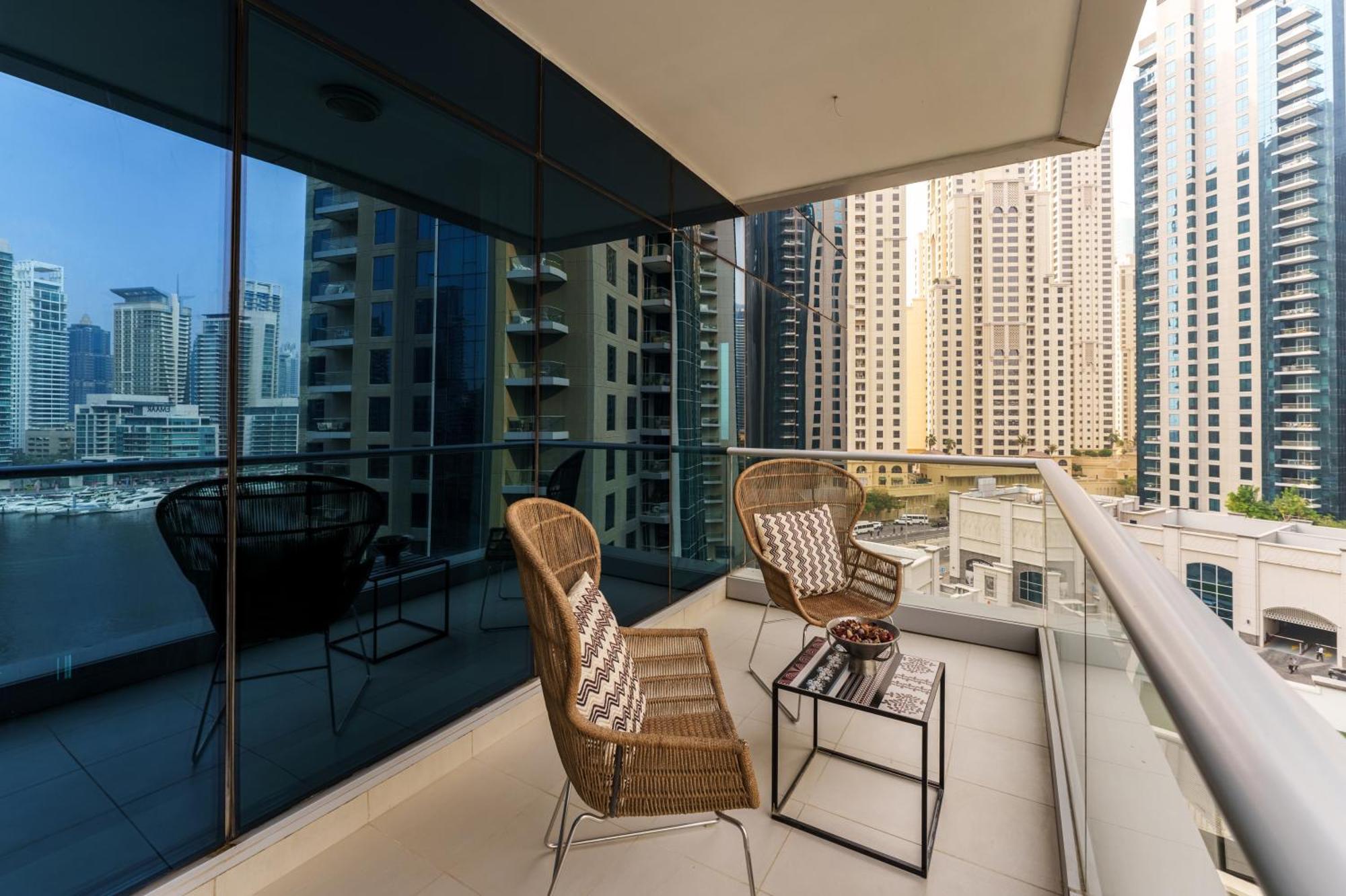 Maison Privee - Cosmopolitan With Scenic Marina Vws Apartment